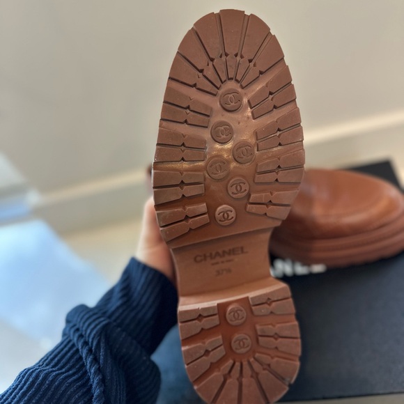 CHANEL Brown Quilted Leather Platform Loafers with Gold CC - Picture 3 of 7